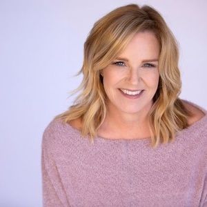 Meet your Posher, Laurie